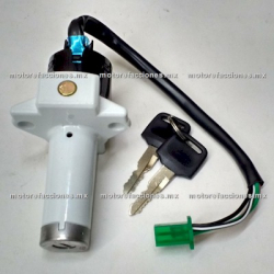 Switch con Llave Italika DM200
